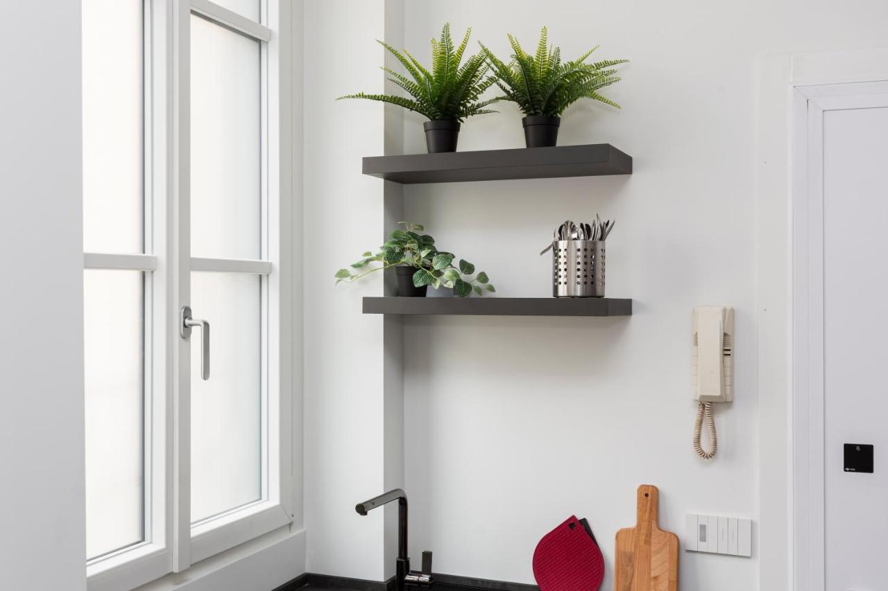 Nest For 2 In Milan Fashion District Via S Cecilia Apartment Exterior photo